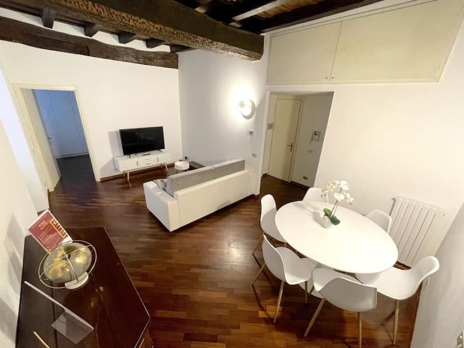 Tower Gombito'S Apartment Bergamo Exterior foto